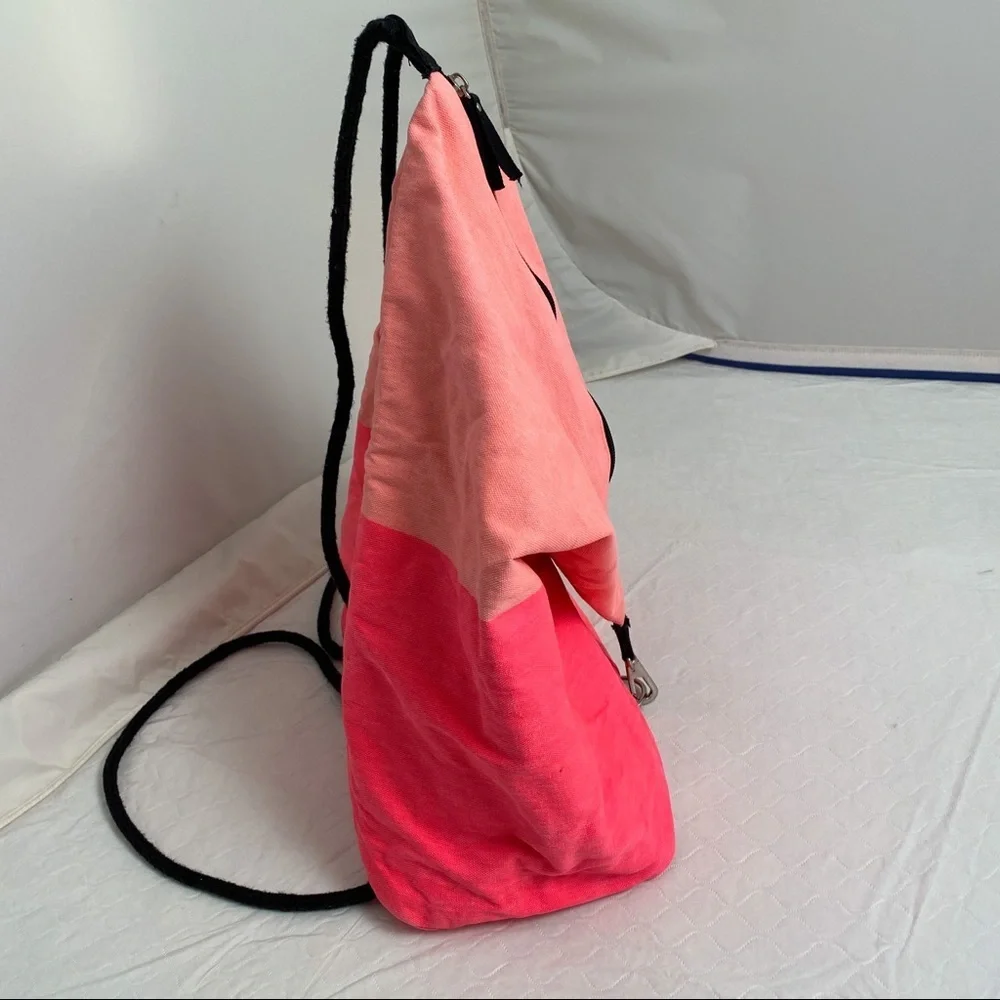 Victoria’s Secret two tone pink canvas backpack - Picture 3 of 9